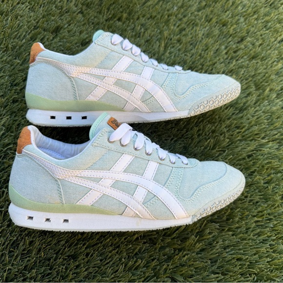 Onitsuka Tiger Mint Green Sneakers with White Stripes - Picture 2 of 10